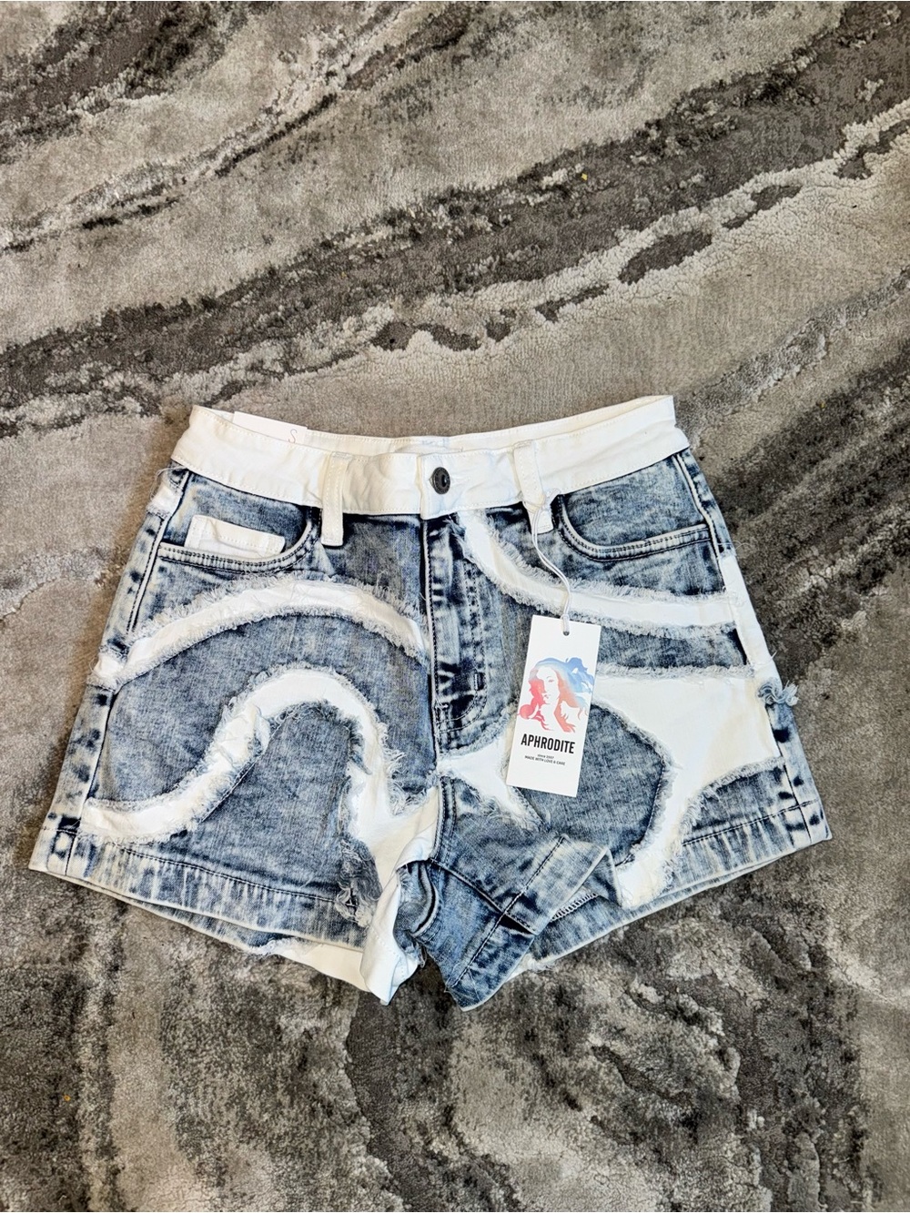 Aphrodite Two-Tone Distressed Wave Denim Shorts - White & Blue